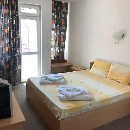 Guest house милев 3*