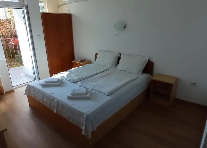 милев Vendégház Kiten